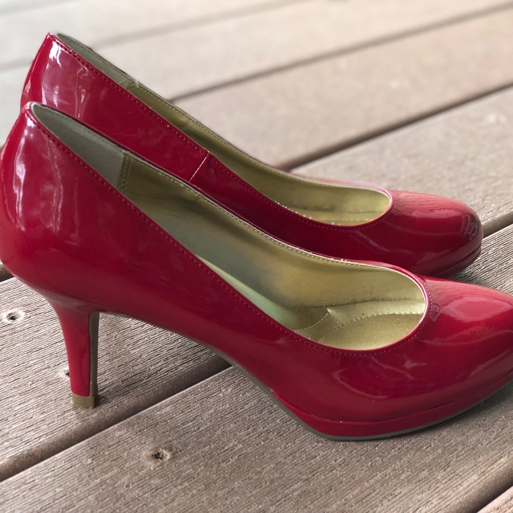 Kelly & Katie Pump High Heels